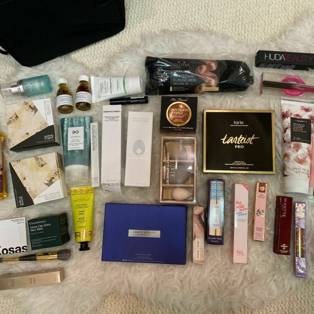 $500 MYSTERY HIGH END MAKEUP BOX LUXURY - Picture 3 of 6